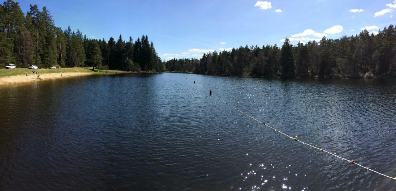 Gite Des 3 Etangs Malvières Exterior foto